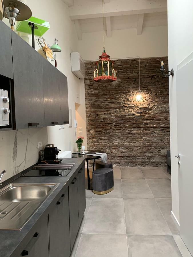 L'8Boutique Via Piella Apartment Болоня Екстериор снимка