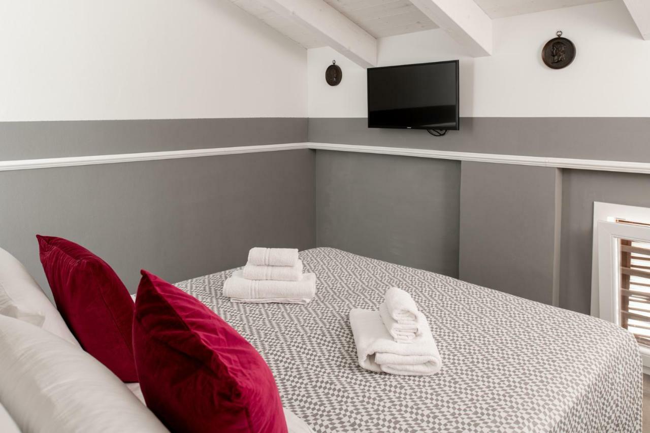 L'8Boutique Via Piella Apartment Болоня Екстериор снимка