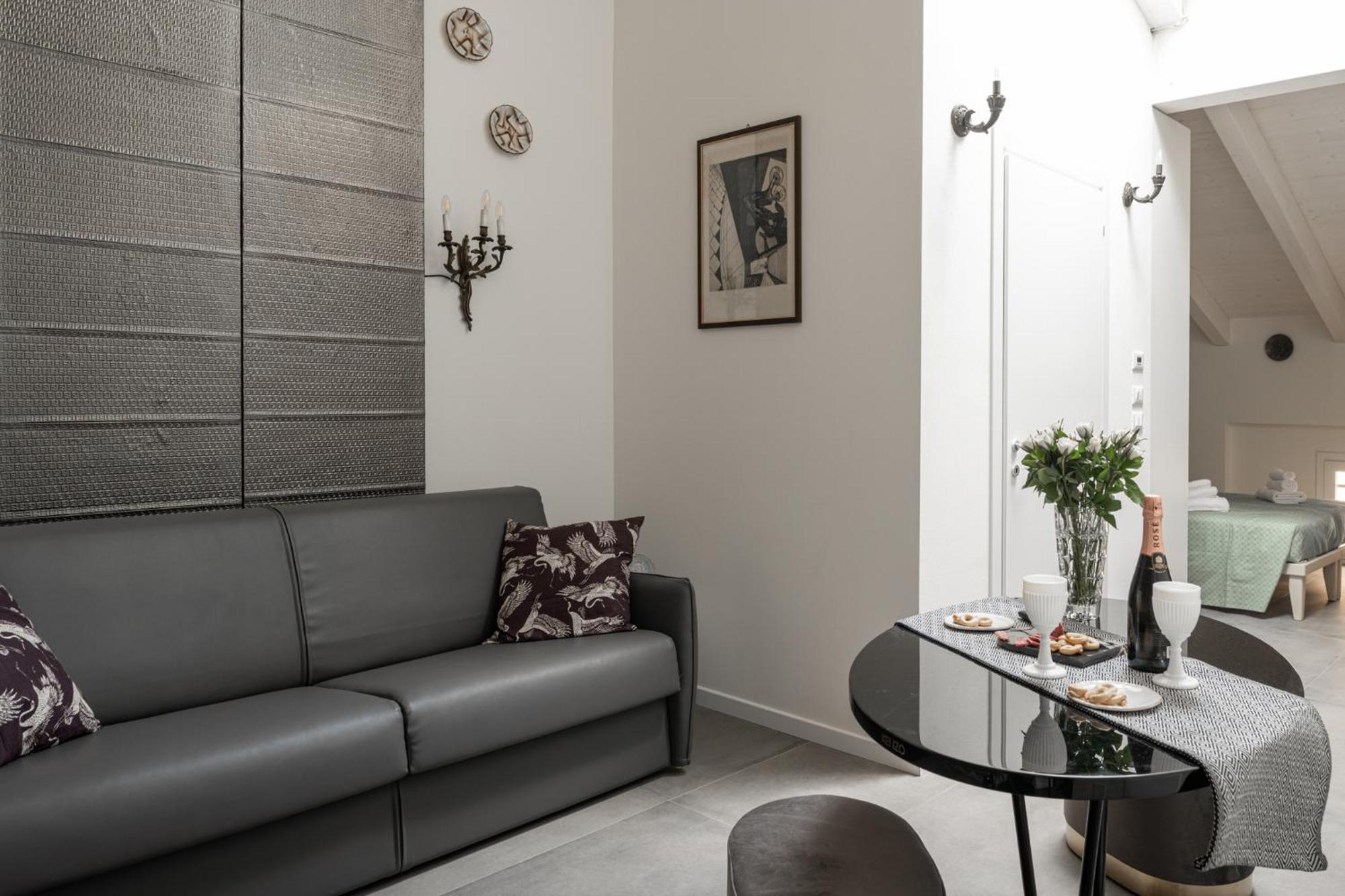 L'8Boutique Via Piella Apartment Болоня Екстериор снимка