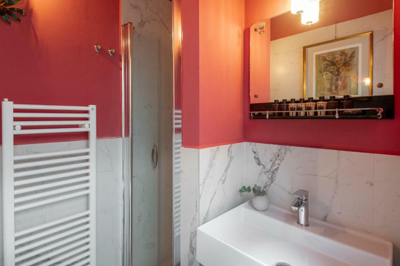 L'8Boutique Via Piella Apartment Болоня Екстериор снимка